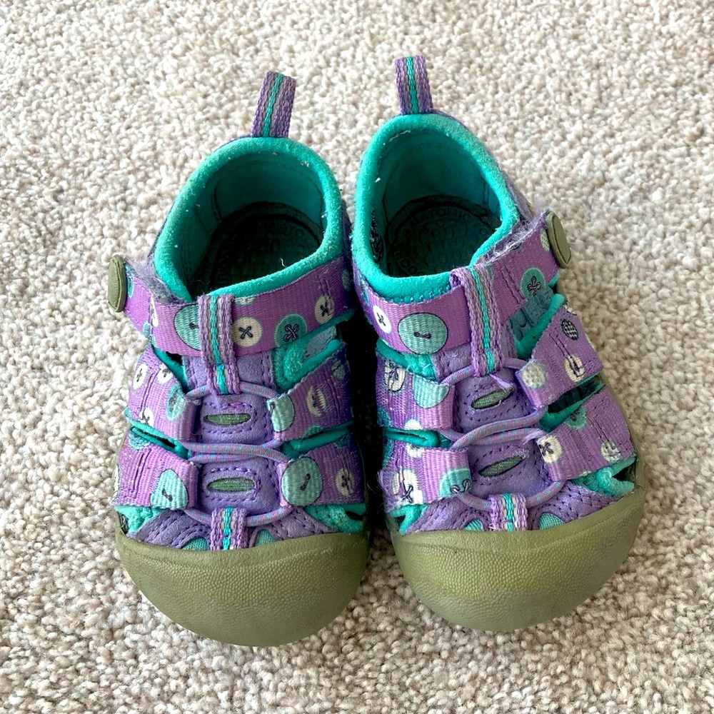 Keen Sandals Size 5